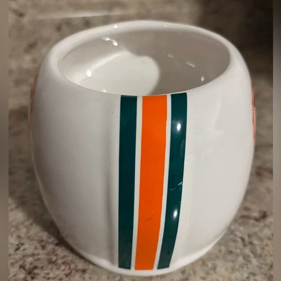1986 Team NFL Sports Concepts Miami Dolphins Helmet Mug. - Picture 4 of 6